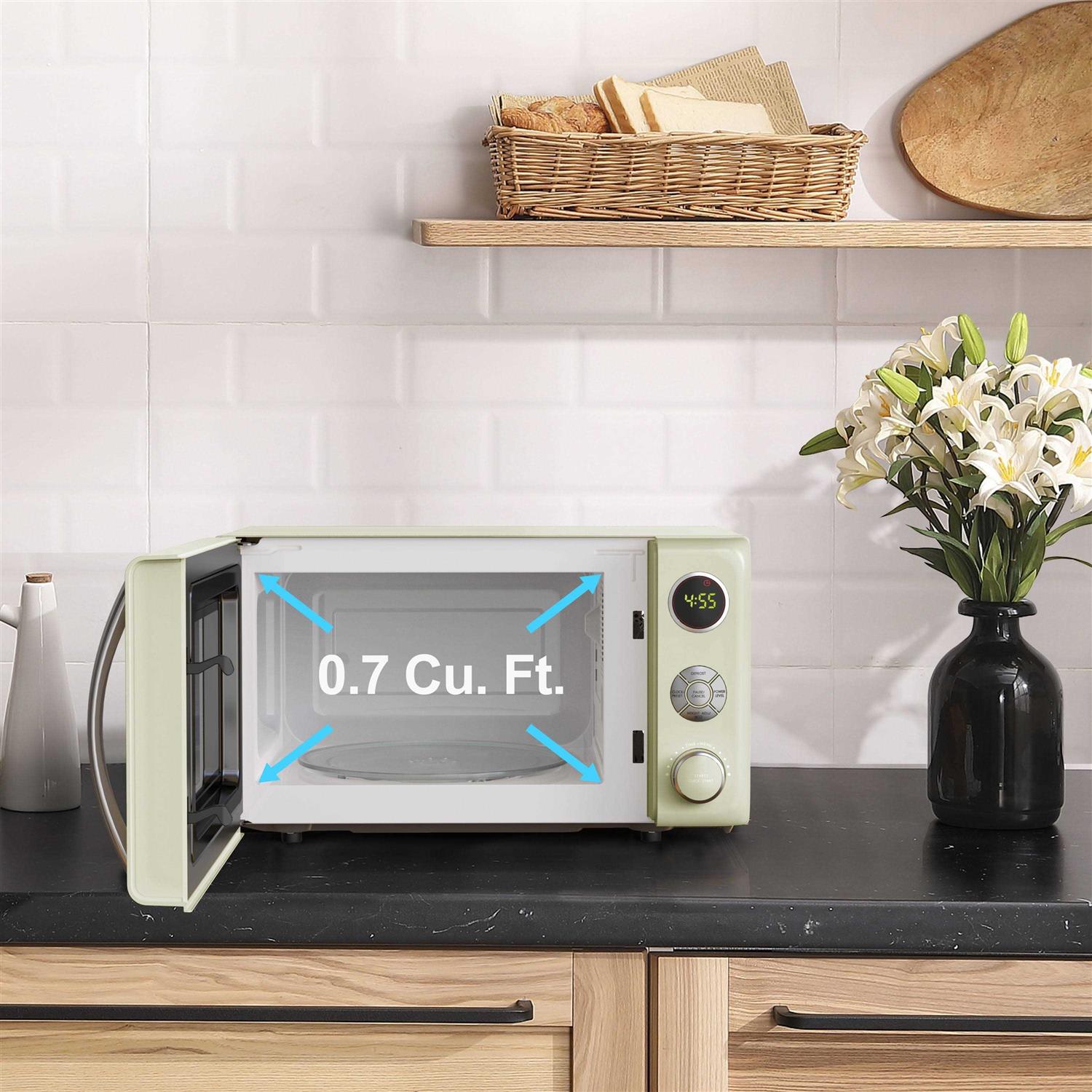 Galanz 0.7 Cu ft Retro Countertop Microwave Oven - Image 5