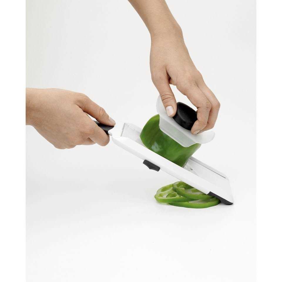 OXO Good Grips Hand Held Mandoline Slicer - Image 3