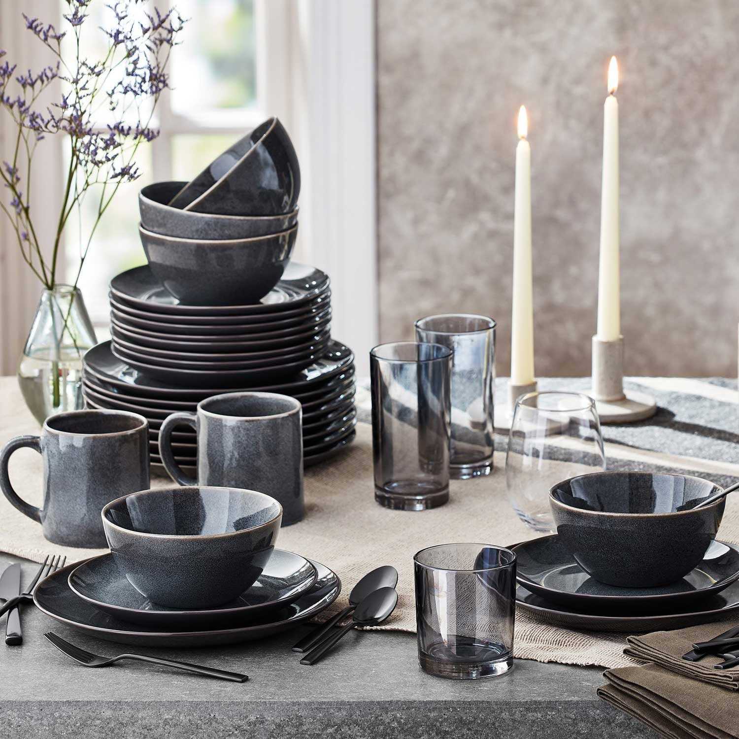 Member's Mark Premium 18/10 Matte Gold 20 Piece Flatware Set - Image 2