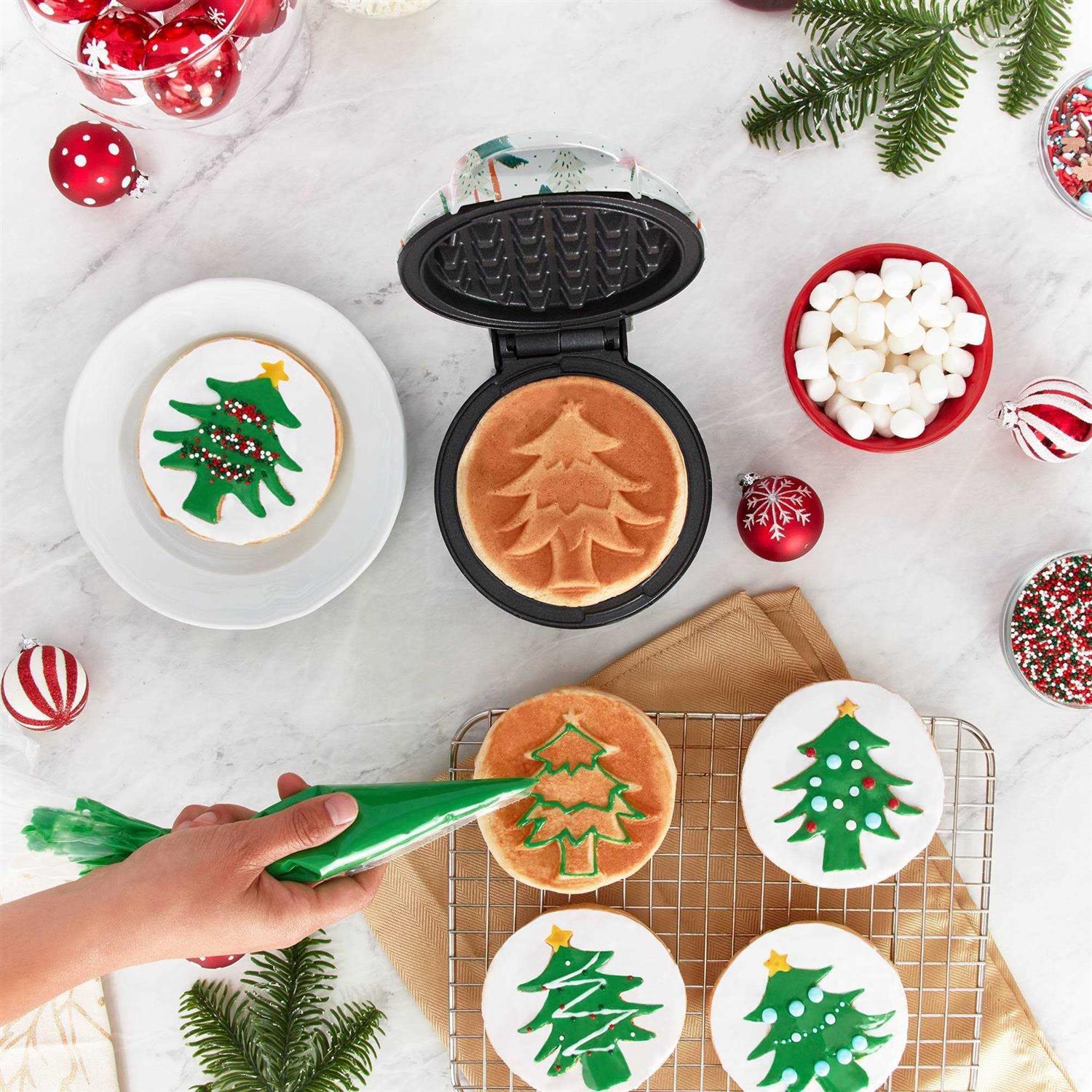 Dash Mini Waffle Maker - Image 5