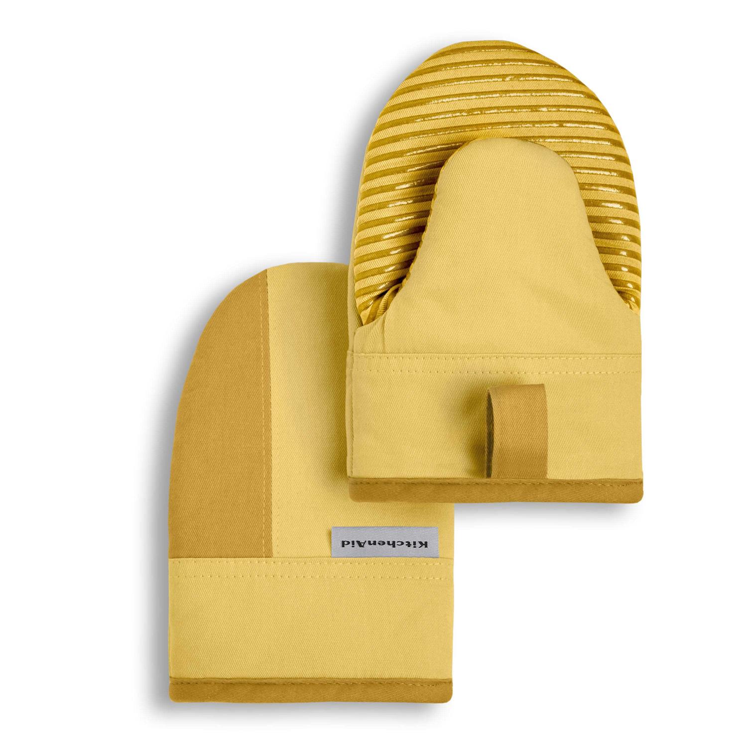 KitchenAid Beacon Two-Tone Oven Mitt Set