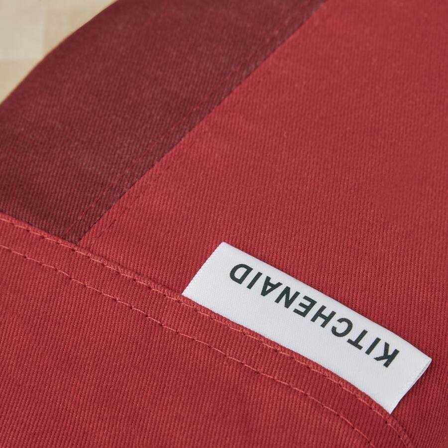 KitchenAid Beacon Two-Tone Oven Mitt Set - Image 4