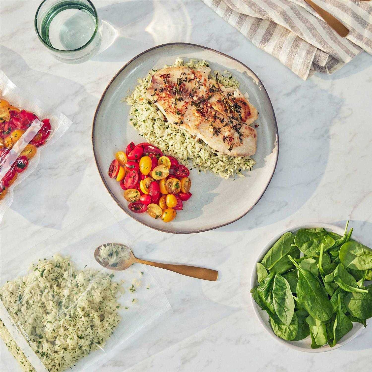 FoodSaver 11 x 12' Vacuum Seal Roll - Image 2