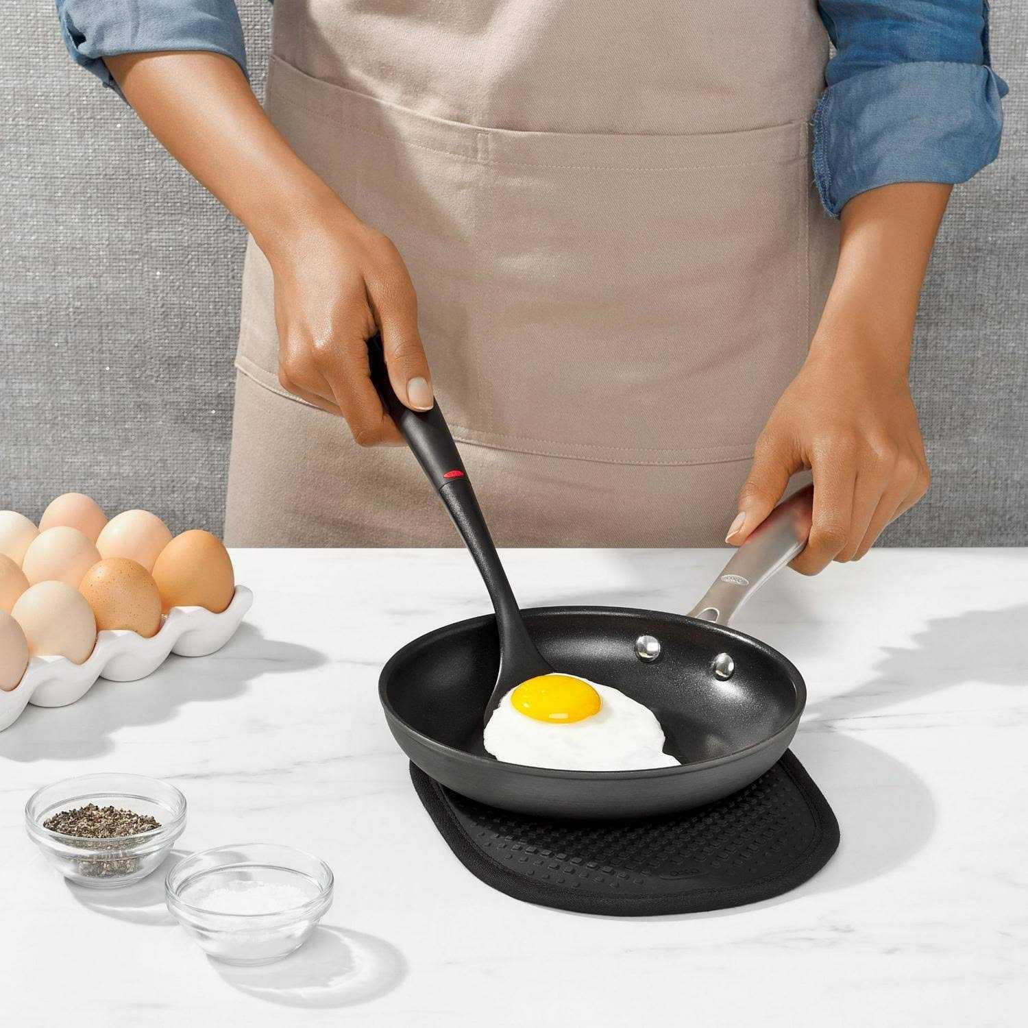 OXO Good Grips Pro Frypan - Image 3