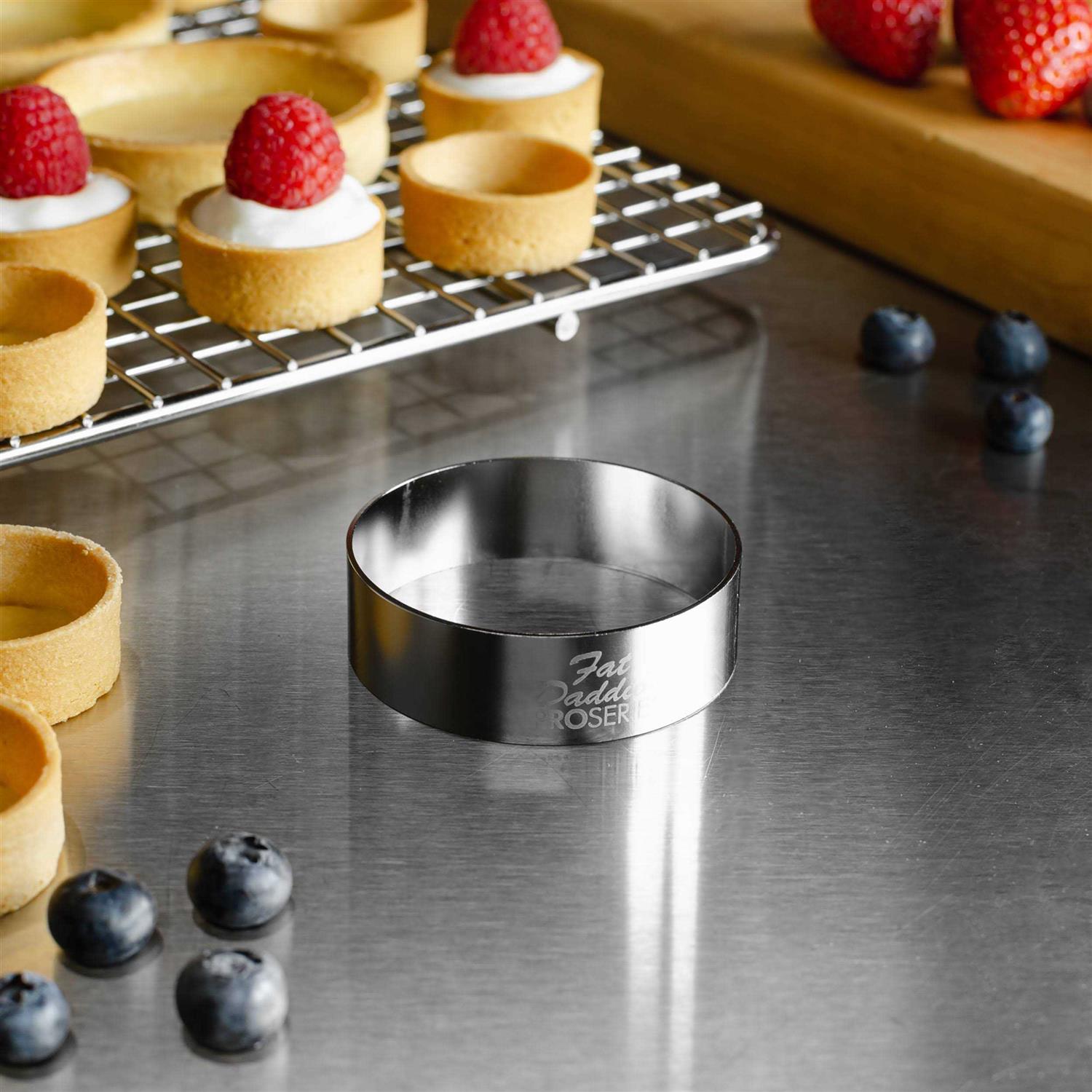 Fat Daddio's Stainless Steel Round Cake Pastry Ring - Image 3