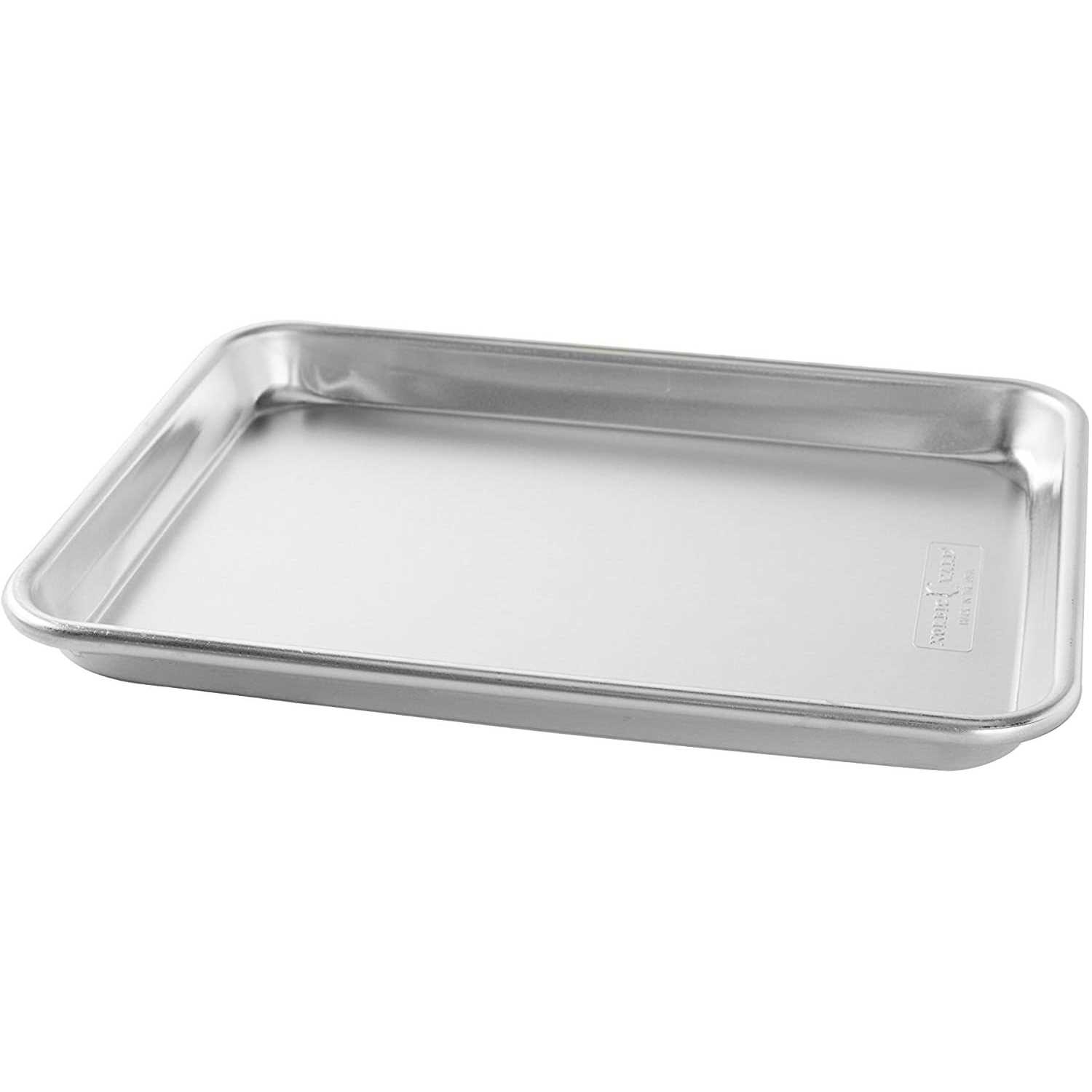 Nordic Ware Natural Aluminum Commercial Baker's Quarter Sheet - Image 3