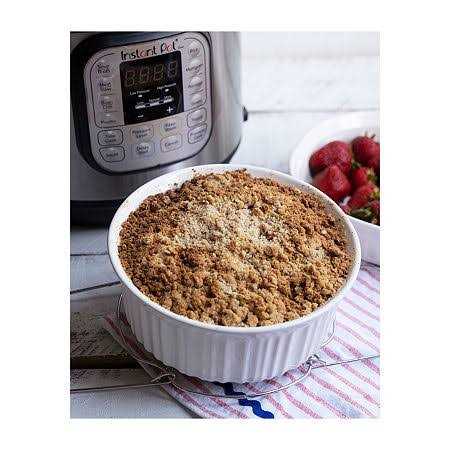 Corningware Round Casserole with Glass Cover - Image 3