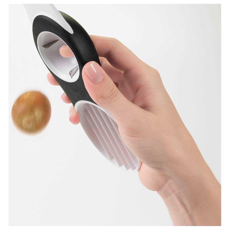 OXO Good 3-in-1 Avocado Slicer - Image 3
