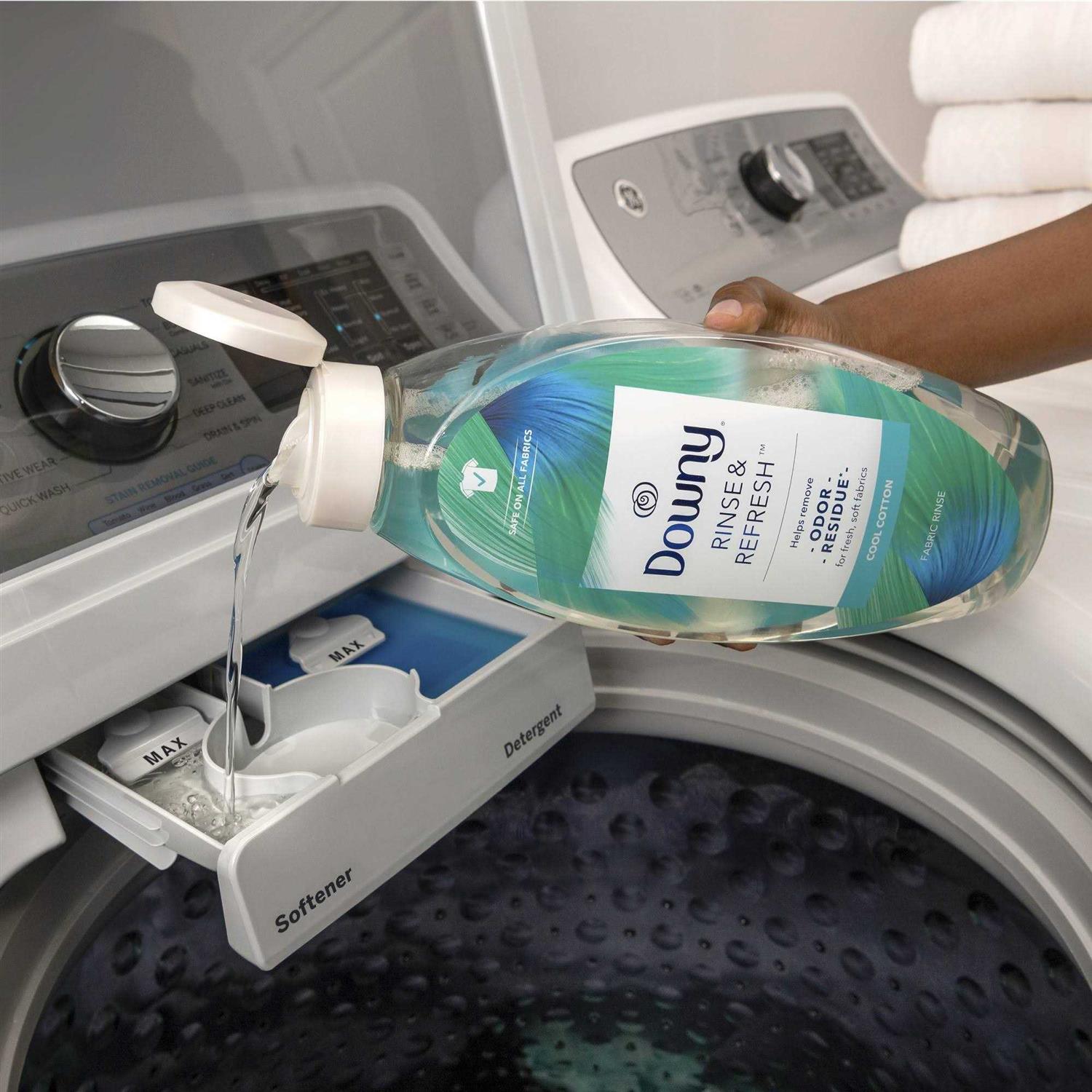 Downy Rinse & Refresh Laundry Odor Remover and Fabric Softener - Image 2