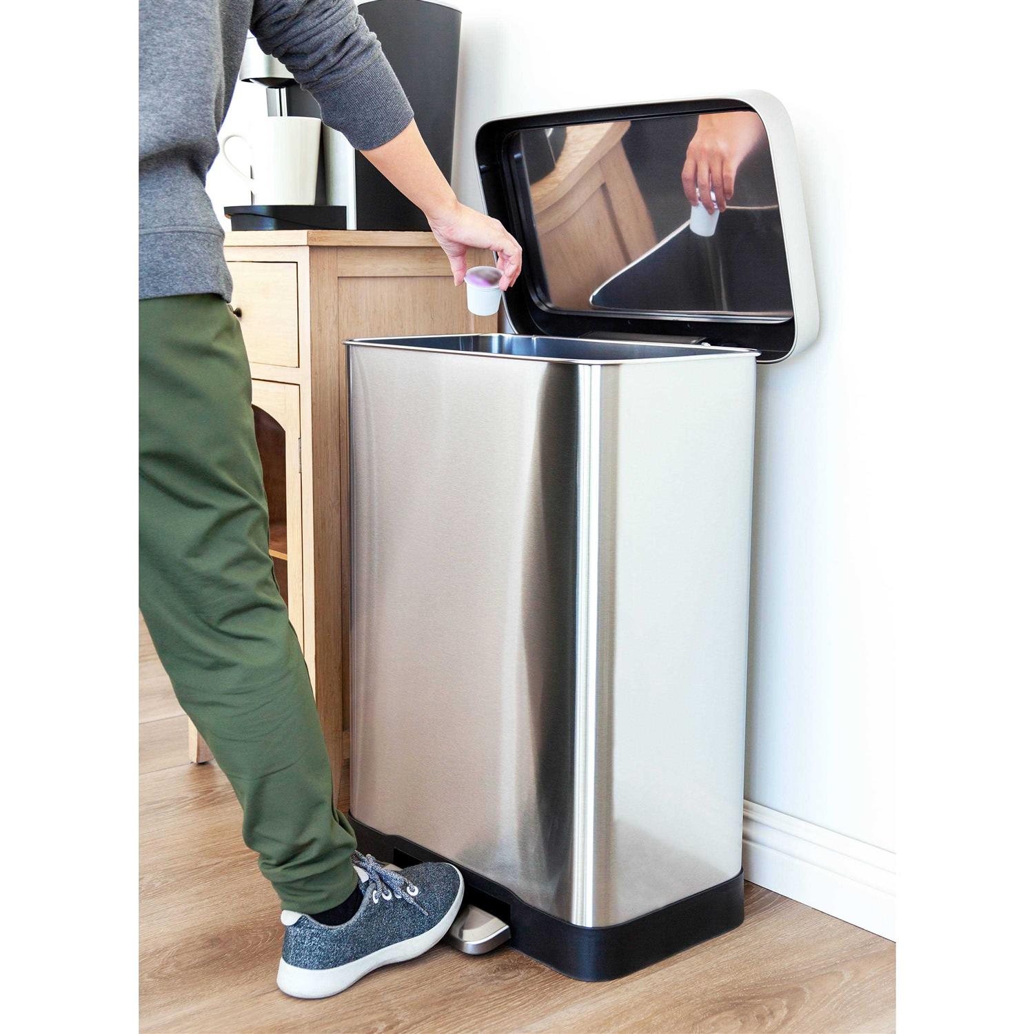 Qualiazero 20 Gallon Trash Can Stainless Steel Step On Kitchen Trash Can - Image 2