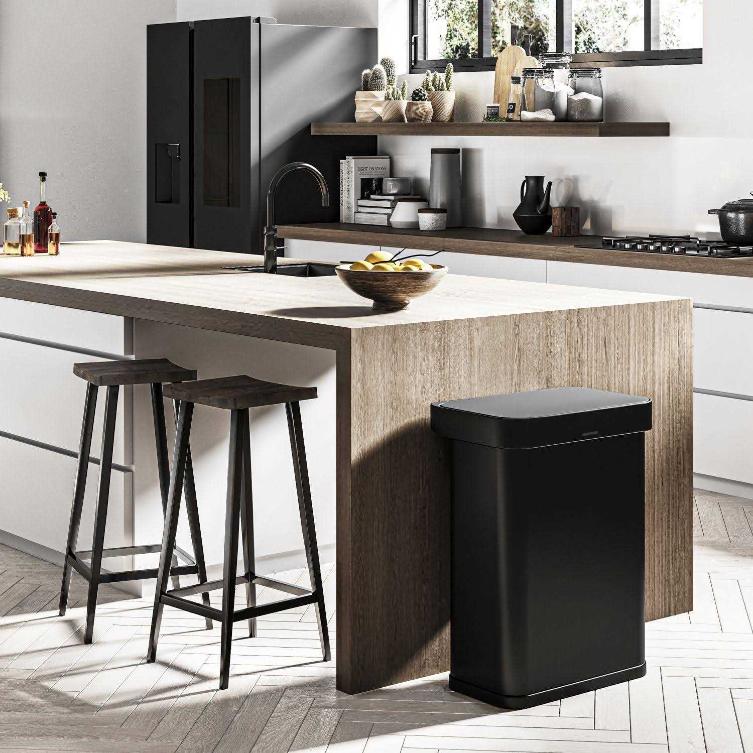 simplehuman 58L rectangular sensor can with voice control - Image 3