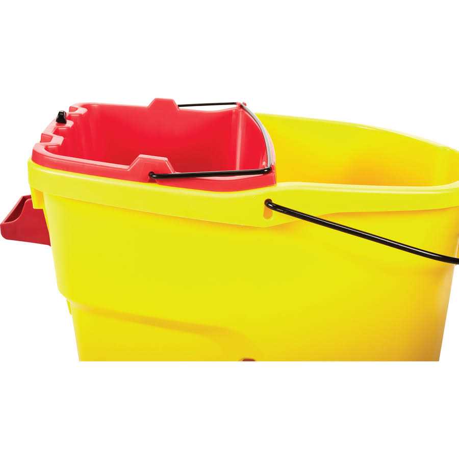 Rubbermaid WaveBrake Dirty Water Bucket - Image 2
