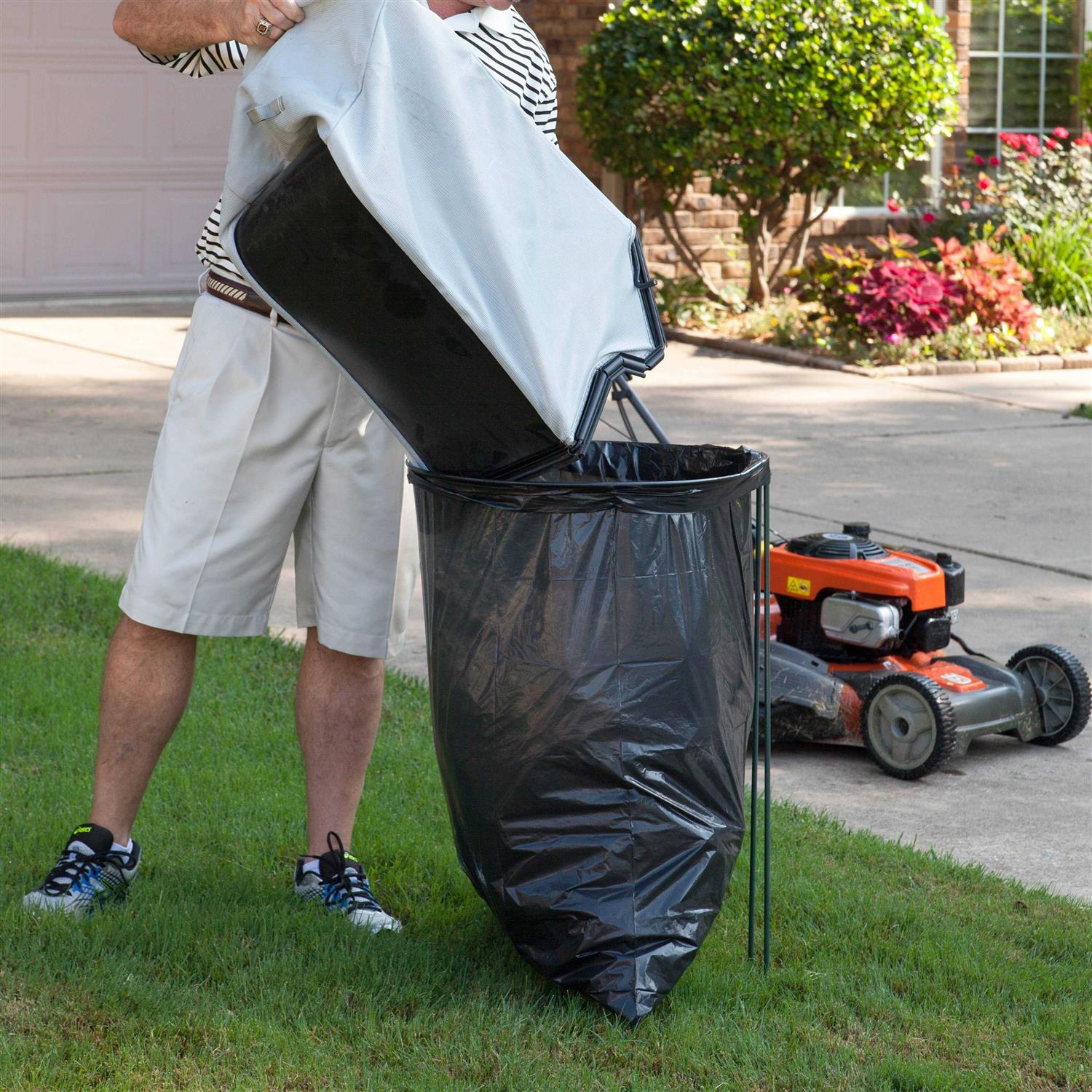 Devault Enterprises E-Z Bagger - Image 2