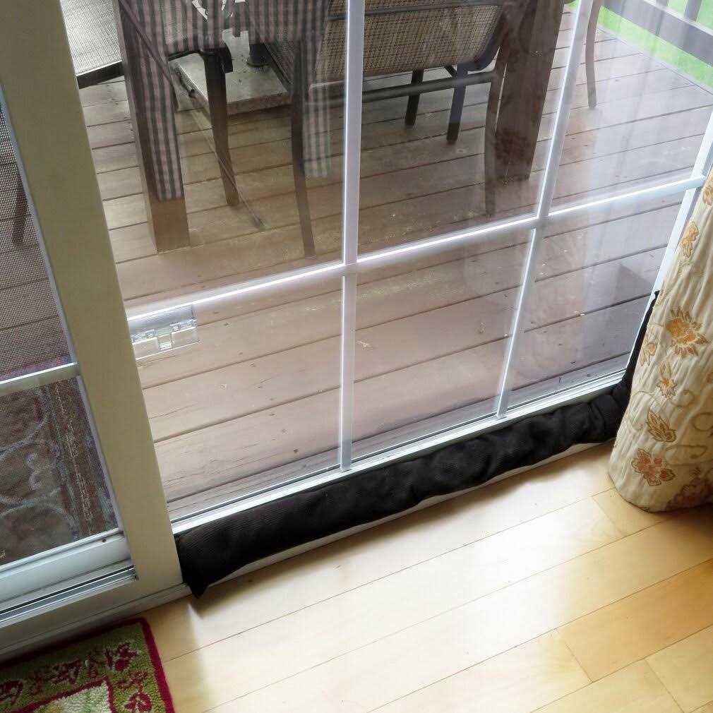 Evelots Moisture Snake Absorbs Water/Leak/Spills-3 Feet-Reusable - Image 2