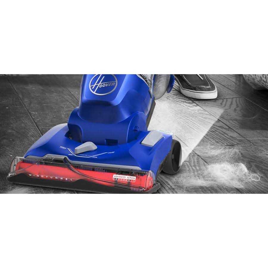Hoover Total Home Pet Bagless Upright Vacuum - Image 2