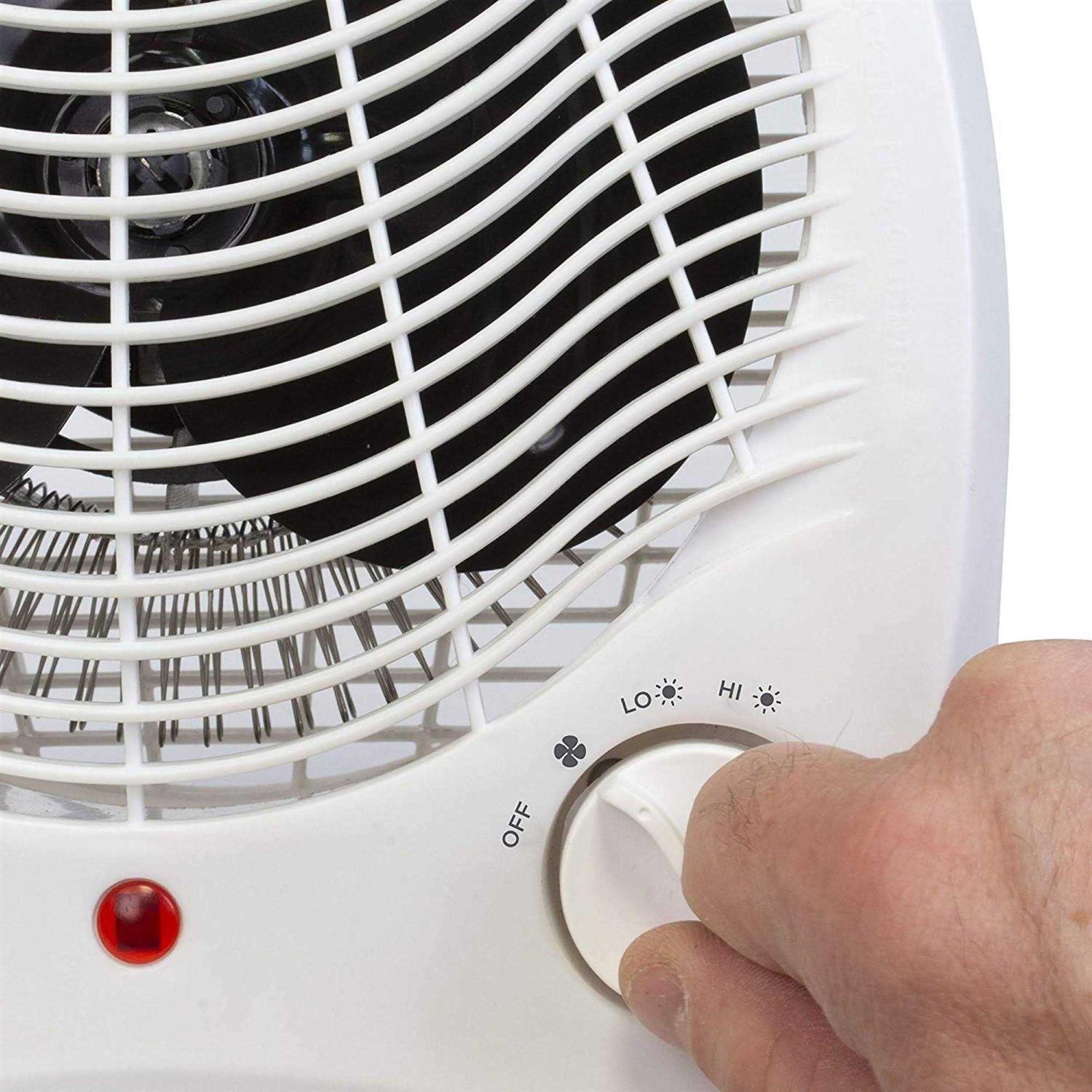 BLACK+DECKER 1,500-Watt Personal Desktop Heater - Image 3