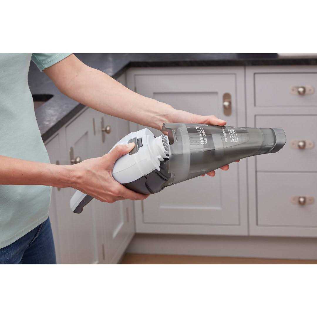 Black & Decker Dustbuster Cordless Handheld Vacuum - Image 5
