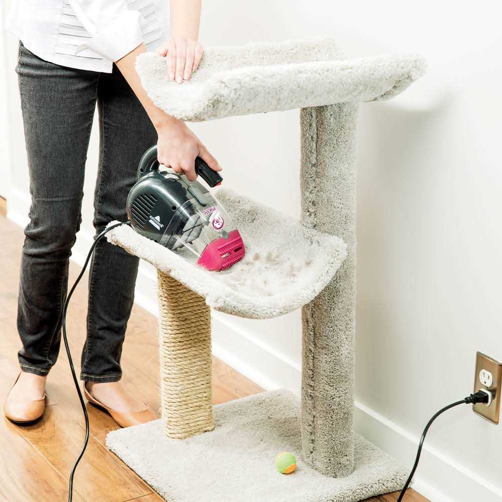 Bissell Pet Hair Eraser Corded Handheld Vacuum - Image 5