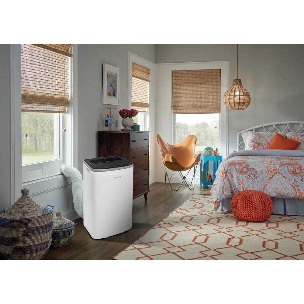 Frigidaire 14,000 BTU Heat/Cool Portable Room Air Conditioner FHPH142AC1 - Image 3