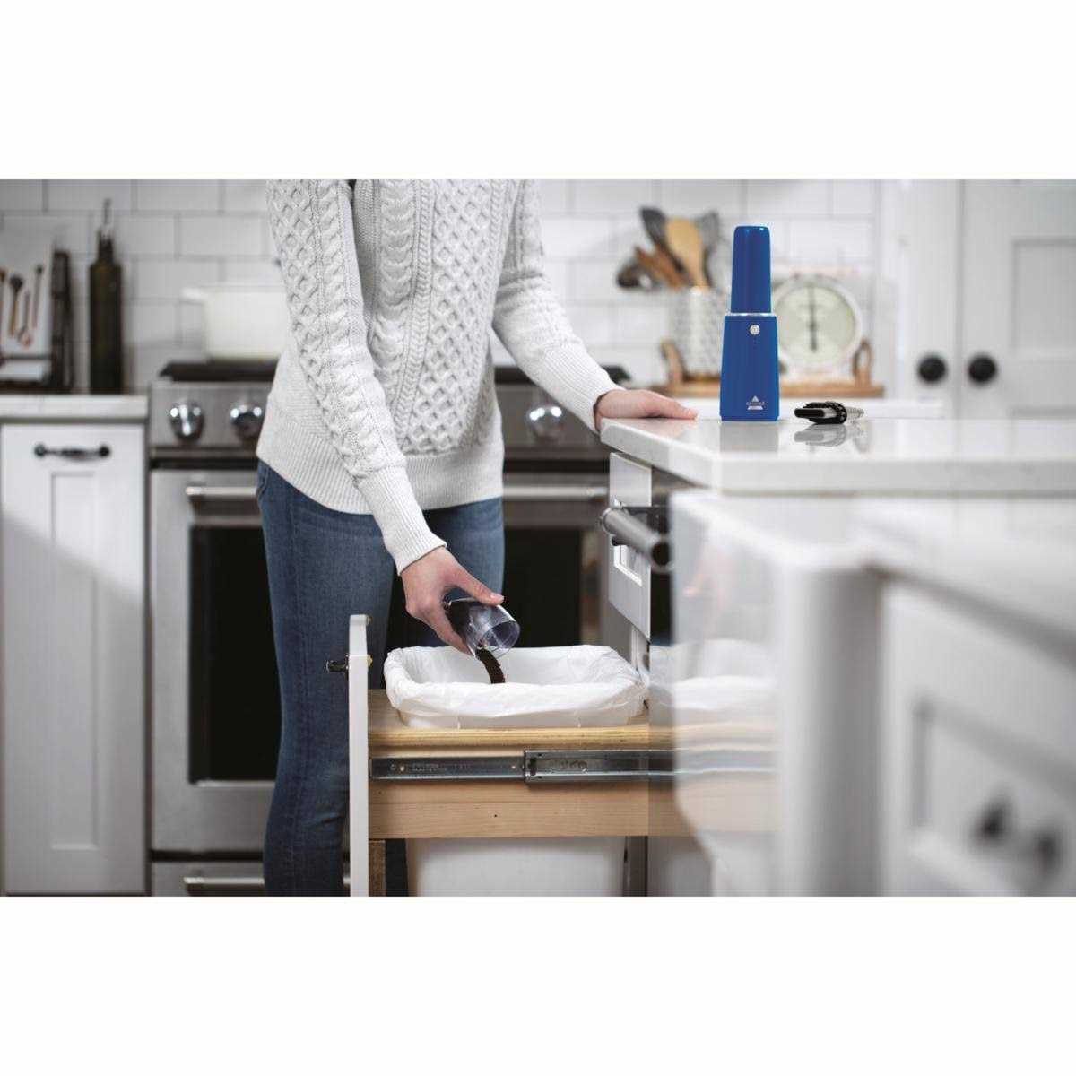 BISSELL BISSELL AeroSlim Cordless Handheld Vacuum - Image 3