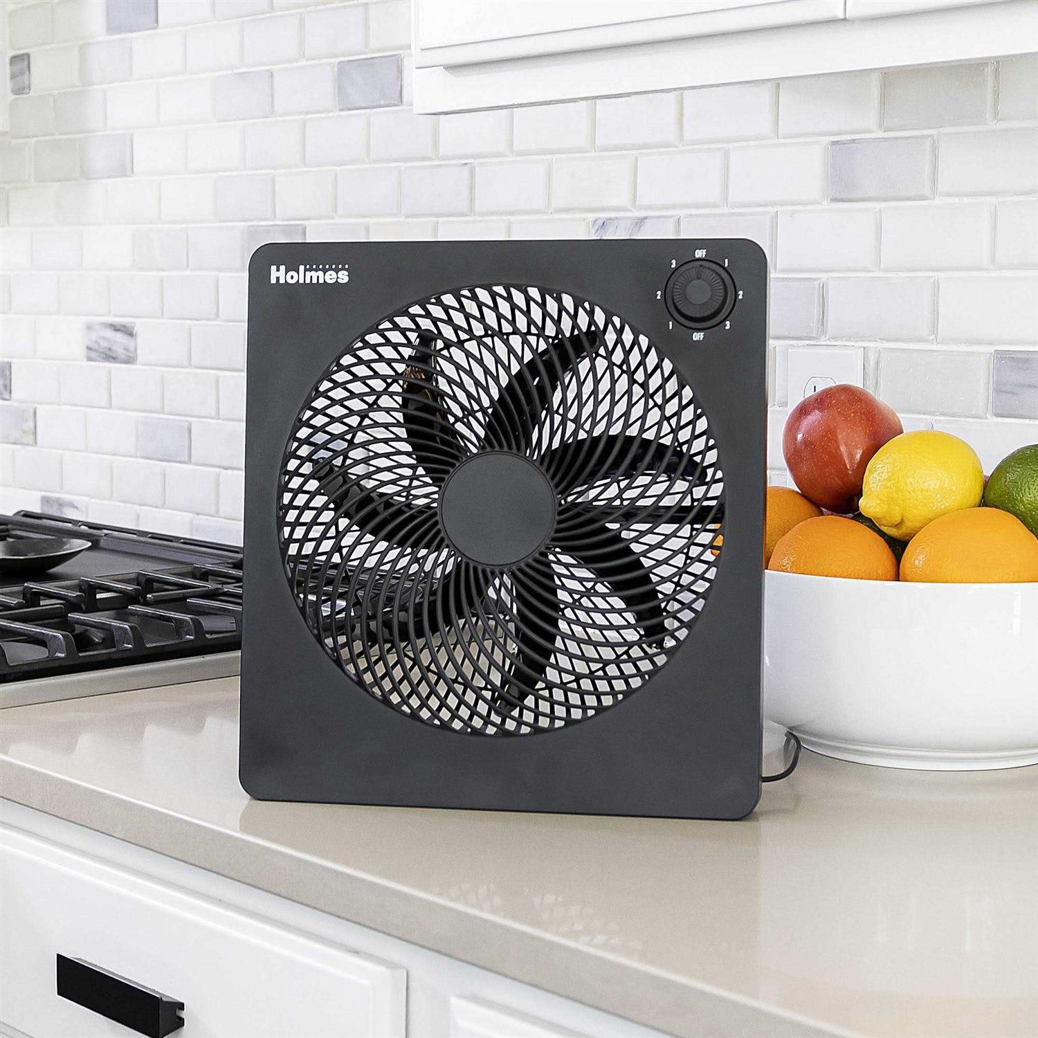 Holmes 10 3-Speed Rechargeable Battery Portable Fan - Image 4