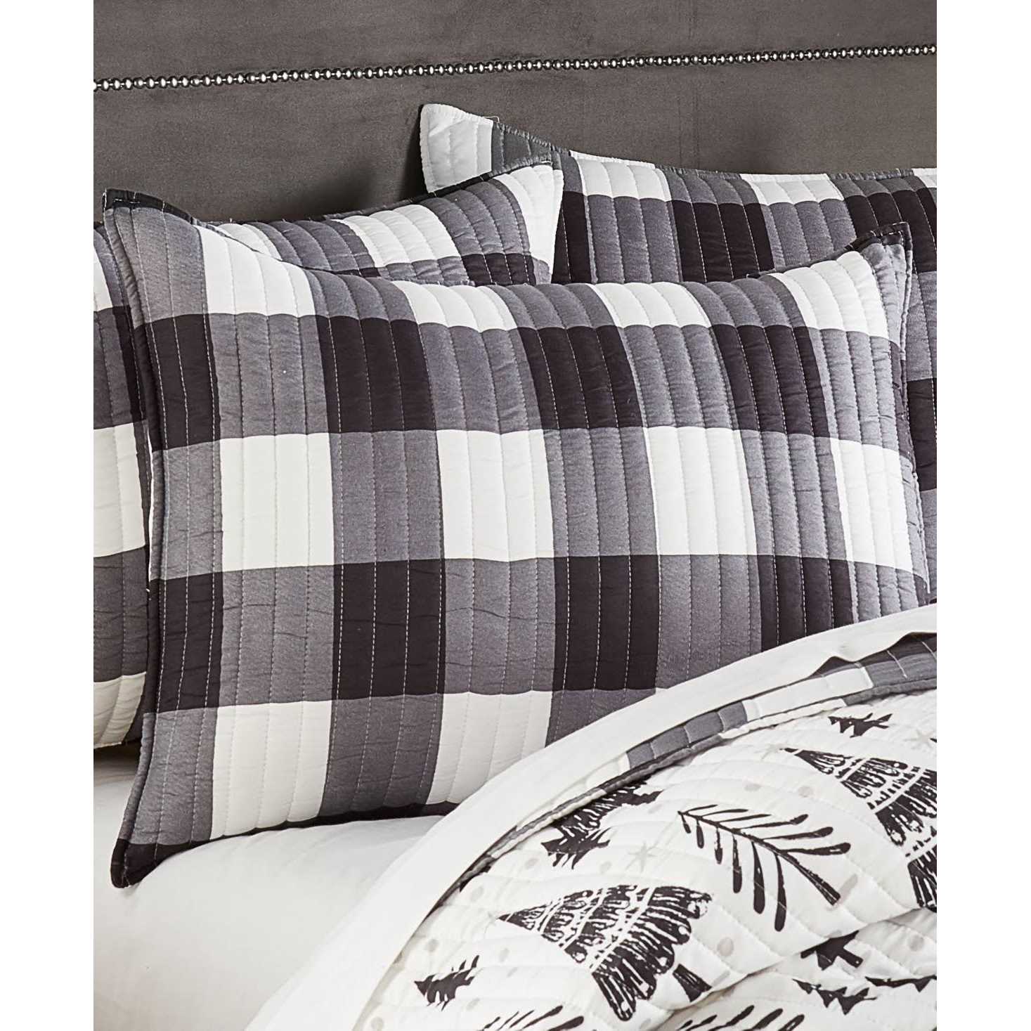 Levtex Home Northern Star Quilt Set - Image 4