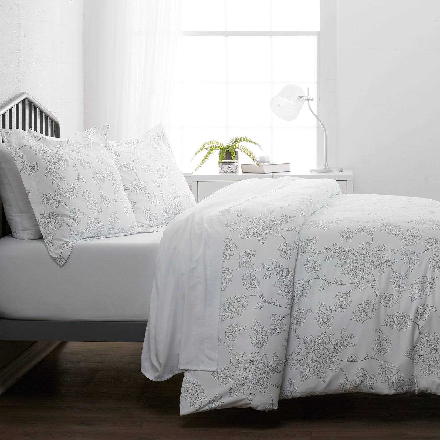 Home Collection Premium Ultra Soft Vine Pattern Duvet Cover Set - Image 3