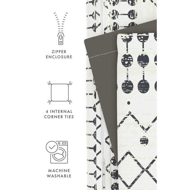 Home Collection Etched Gate Pattern 3 Piece Reversible Duvet Cover Set - Image 4