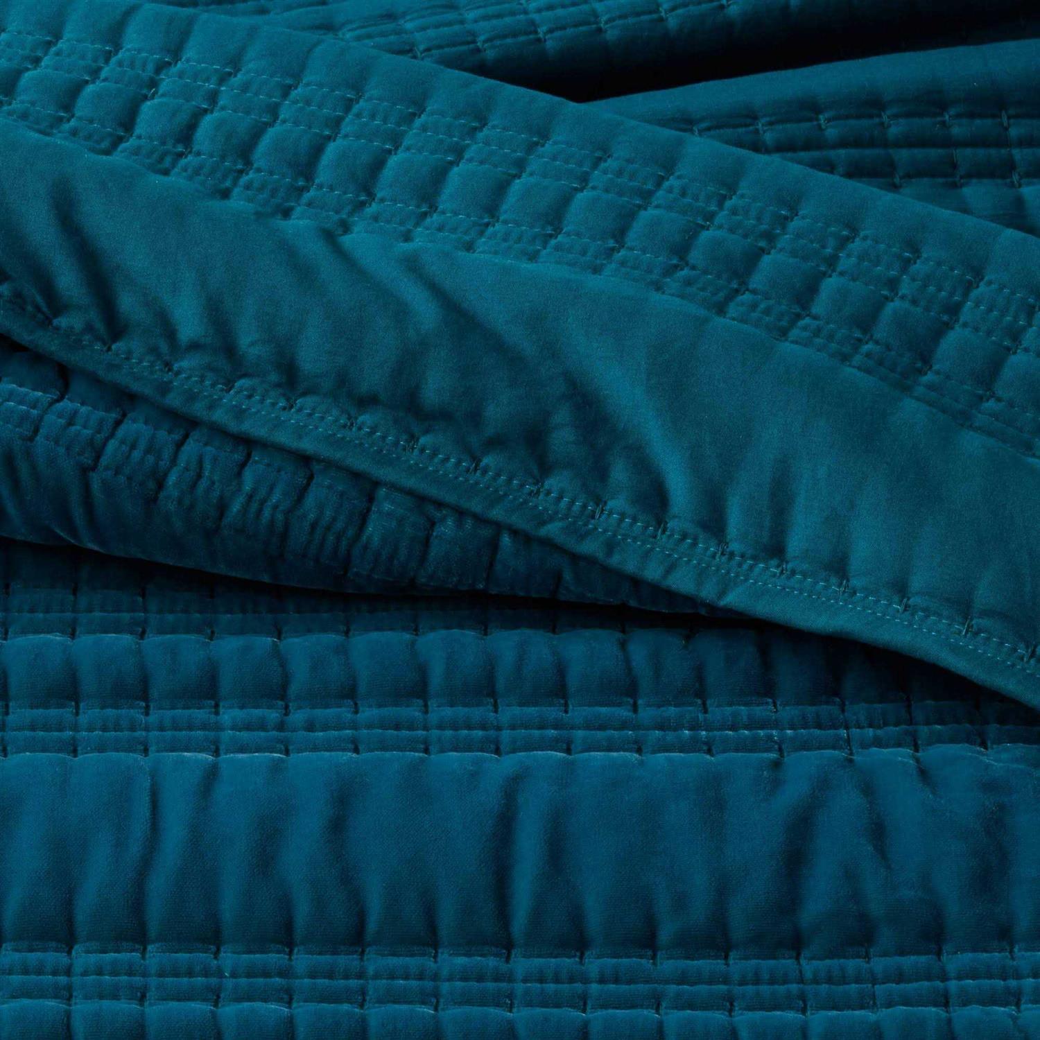 Threshold Channel Stitch Velvet Quilt - Image 4