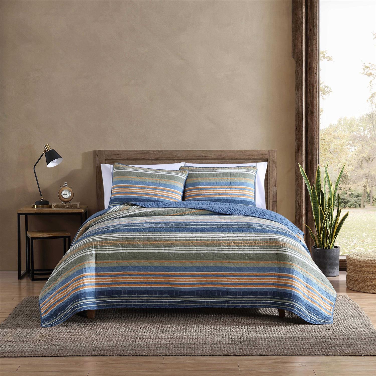 Eddie Bauer Quilt Set - Image 4