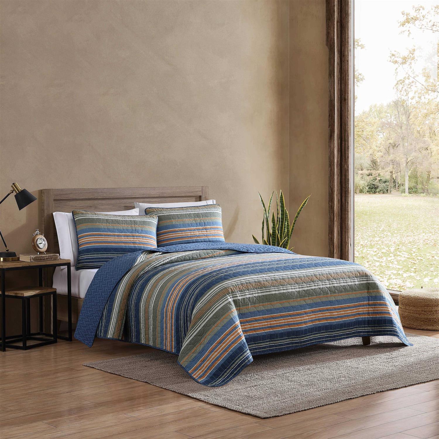 Eddie Bauer Quilt Set - Image 5