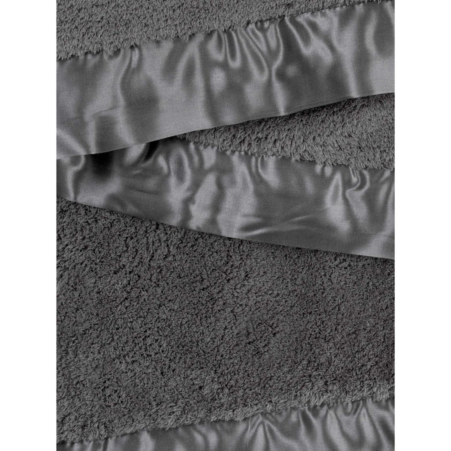 Little Giraffe Chenille Baby Blanket - Image 5