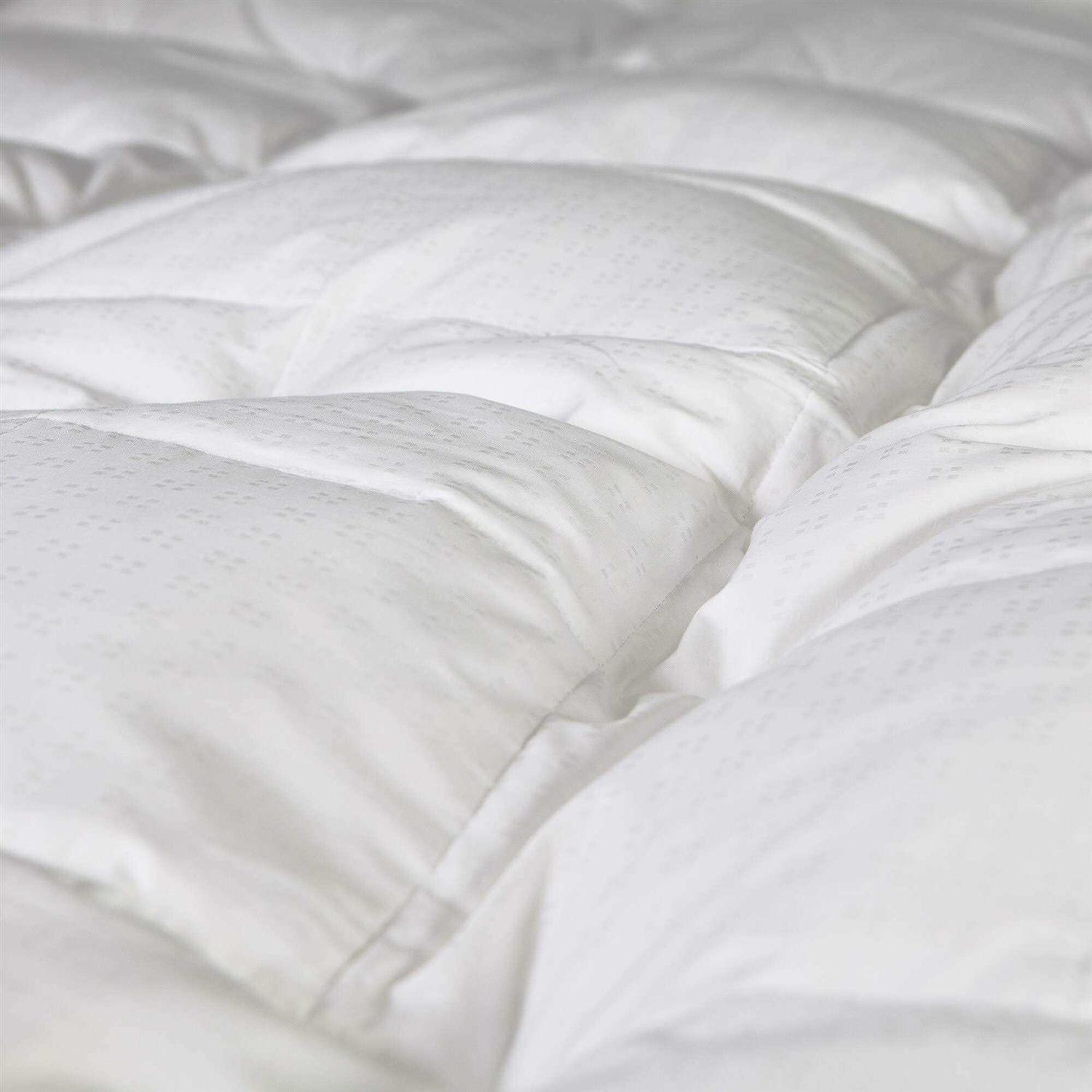 Grandeur Collection Down and Goose Feather Cotton Bed - Image 3