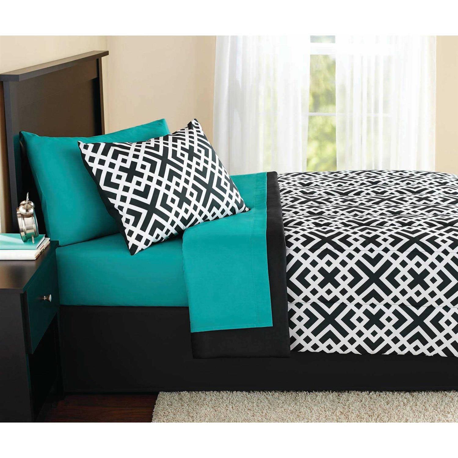 Mainstays 8 Piece Interlocking Geo Bed in A Bag Set