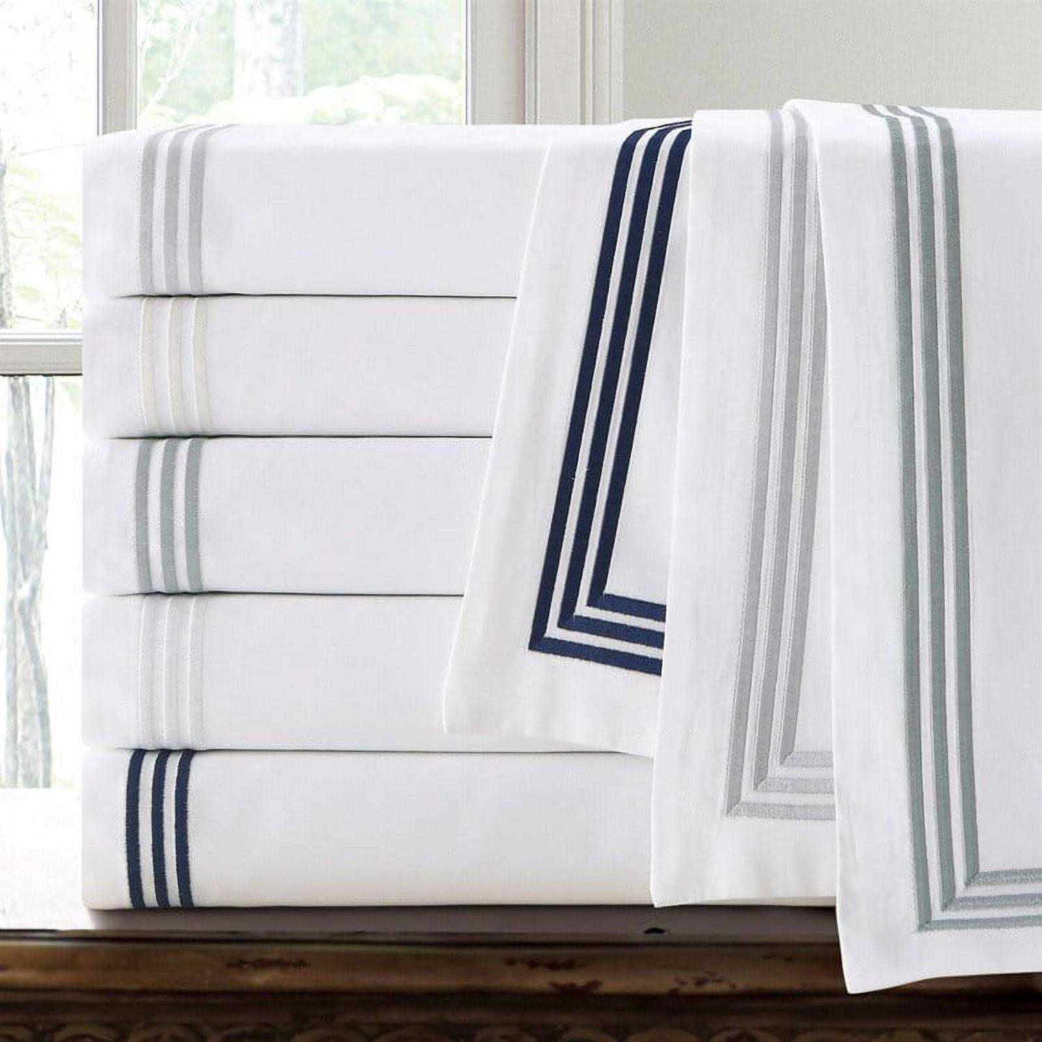 Echelon Home Three Line Hotel Collection 3-piece Duvet Cover Set - Image 3