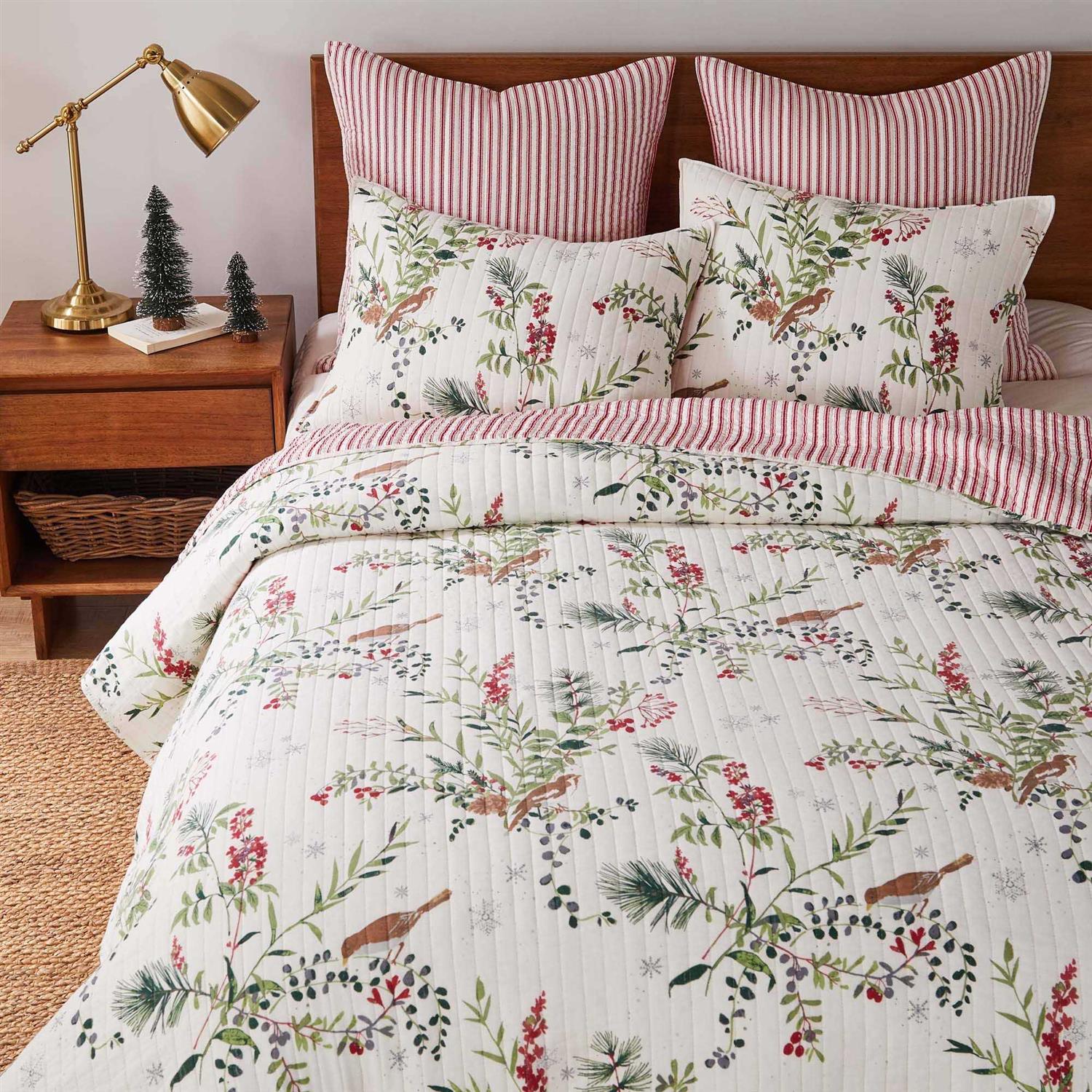 Levtex Home Winterberry Forest Quilt Set - Image 5