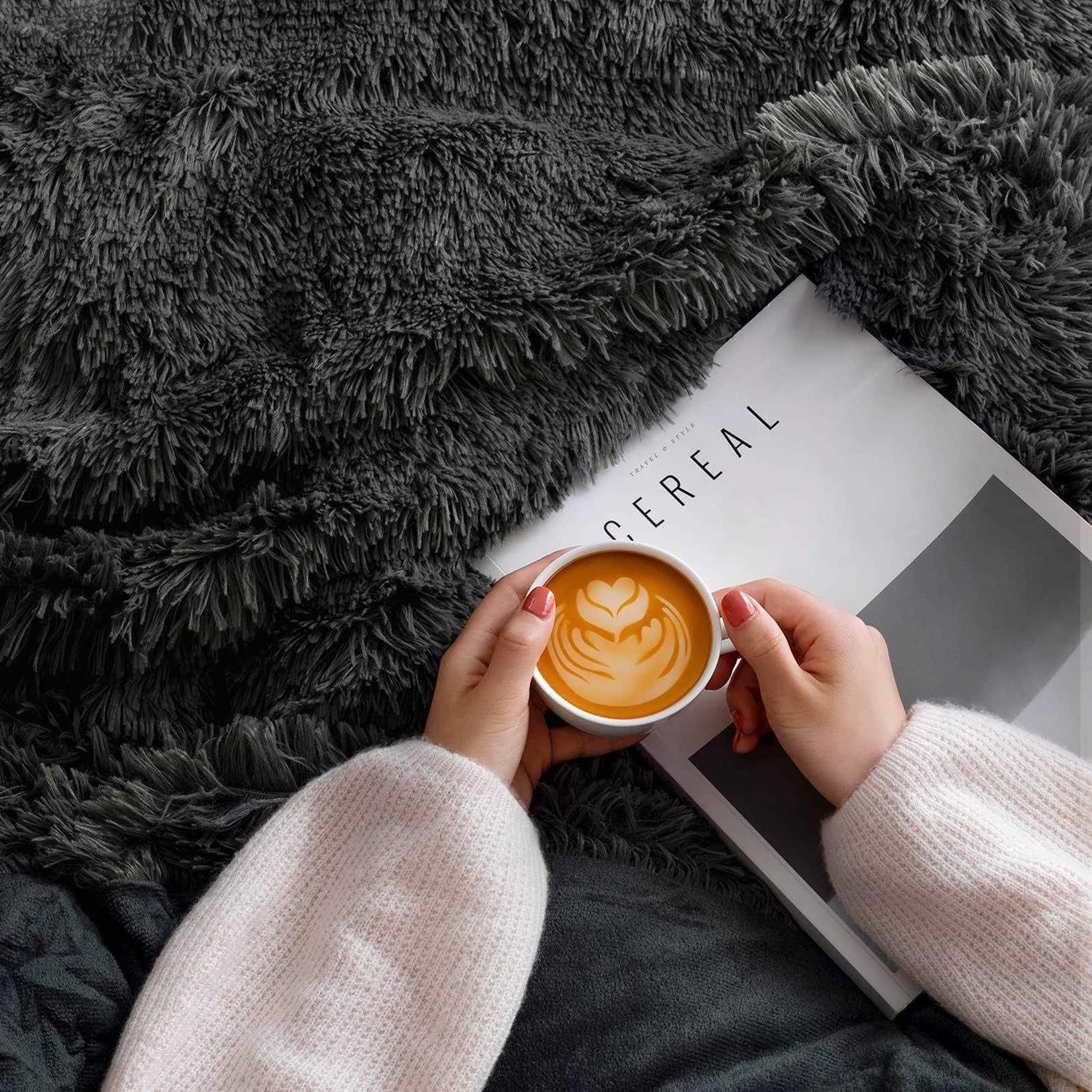 Dreamcountry Plush Fluffy Duvet Cover Oeko-tex Certified Luxury Ultra Soft Shaggy Crystal Velvet Bedding Comforter Set 3 Pieces - Image 4