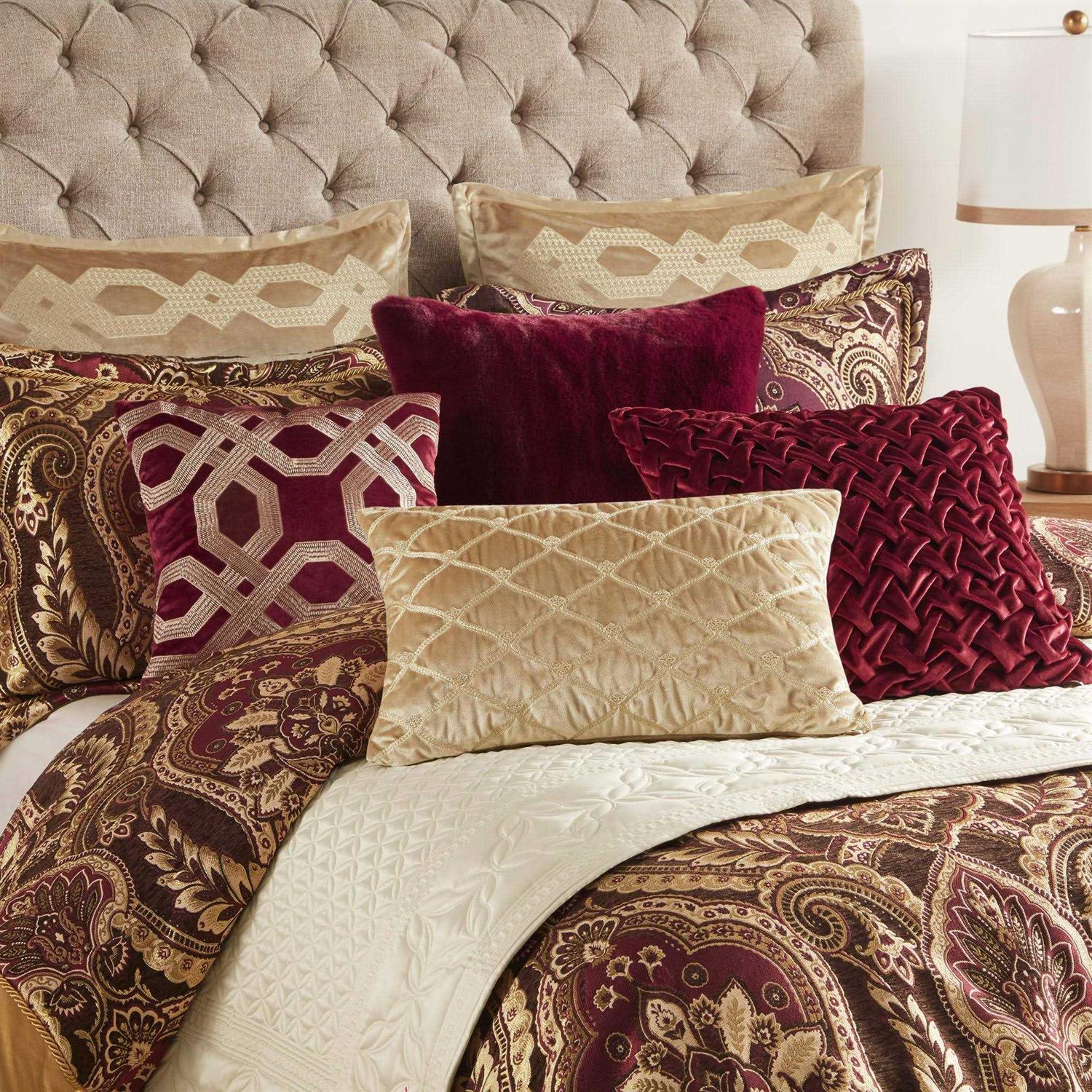 Croscill Classics Julius 4 Piece Comforter Set - Image 3