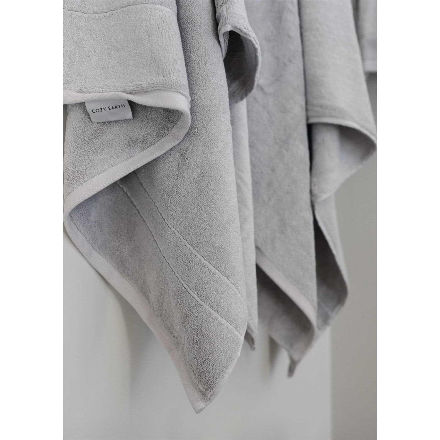 Cozy Earth Premium Plush Bath Towels - Image 4