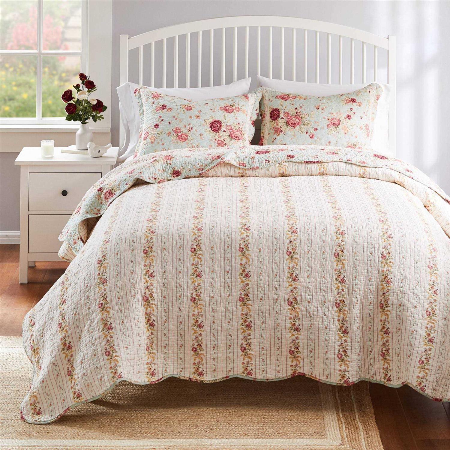 Greenland Home Antique Rose Quilt Set - Image 3