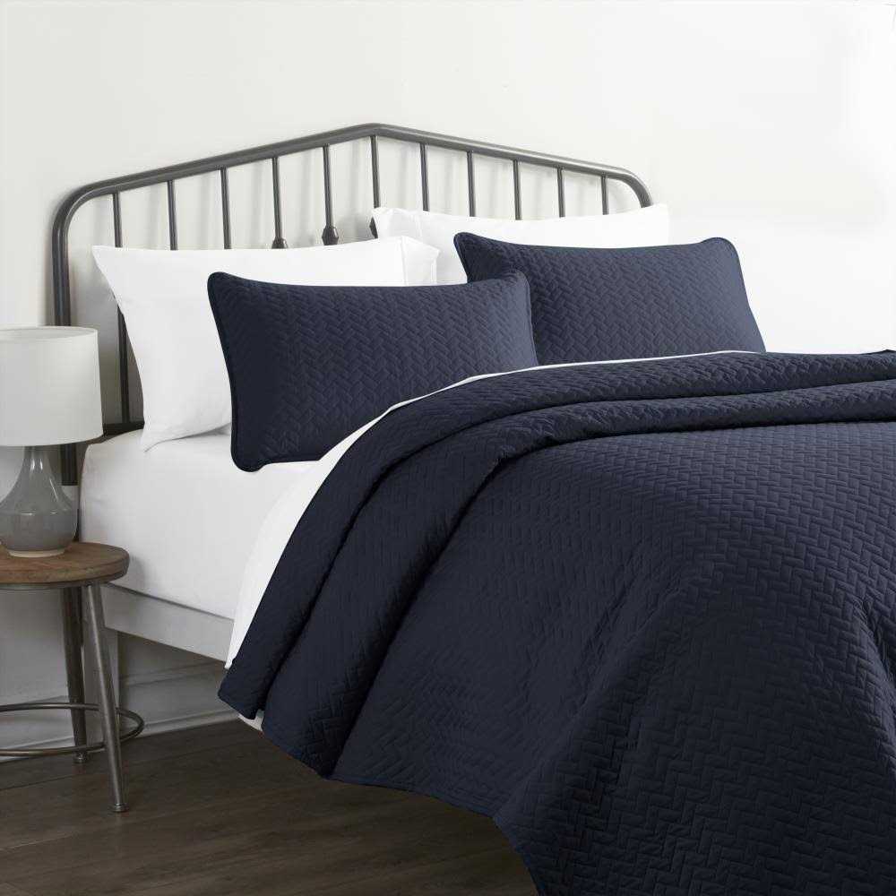 Home Collection Premium Ultra Soft Pattern Quilted Coverlet Set - Image 3