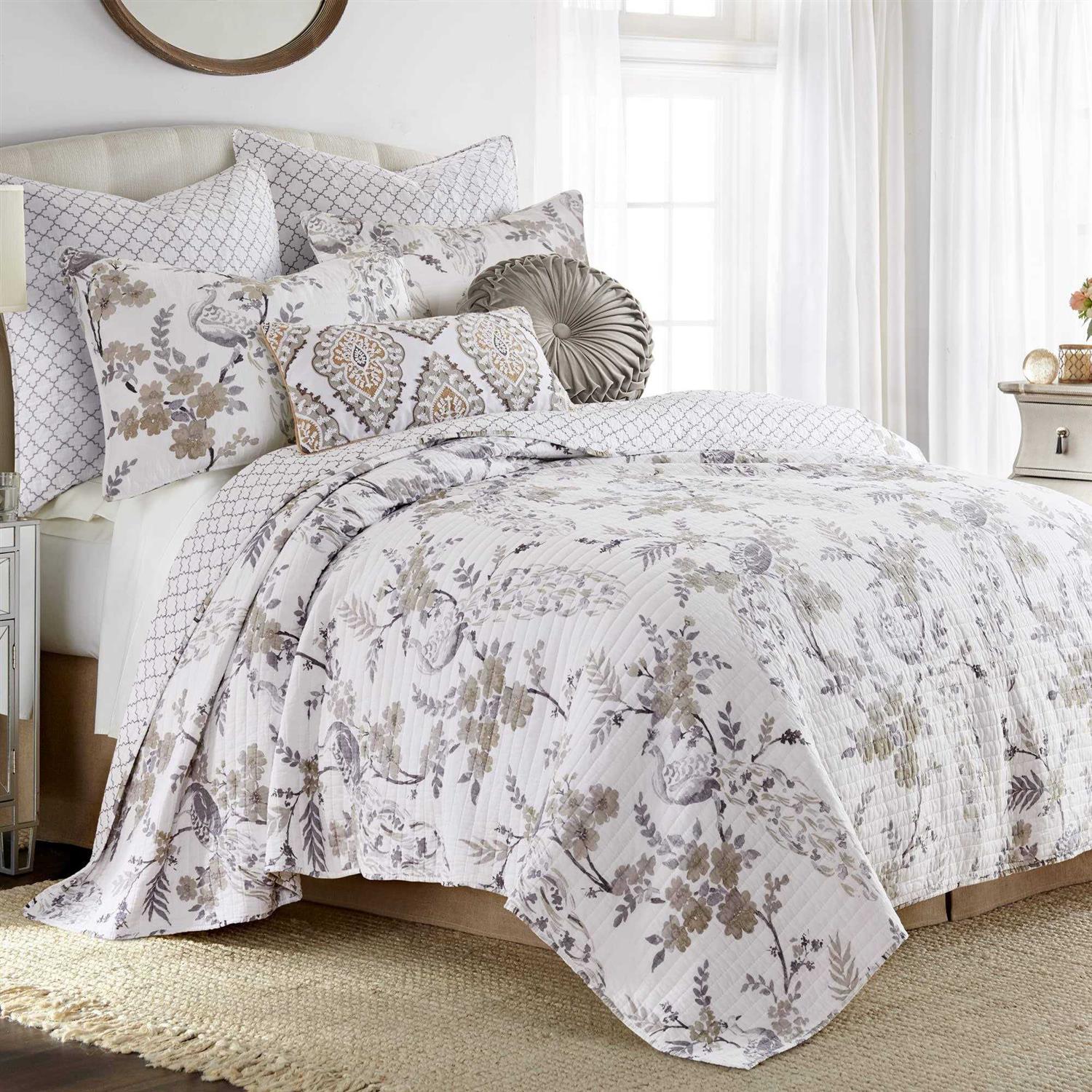 Levtex Home Pisa Quilt Set - Image 4