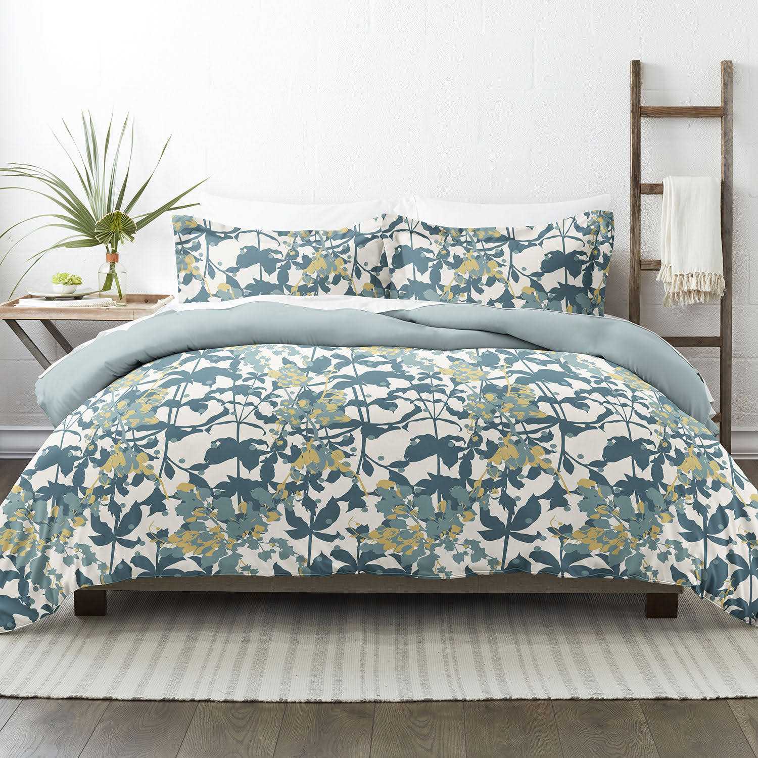 Noble Linens Boho Flower Reversible 3-Piece Duvet Cover Set - Image 4