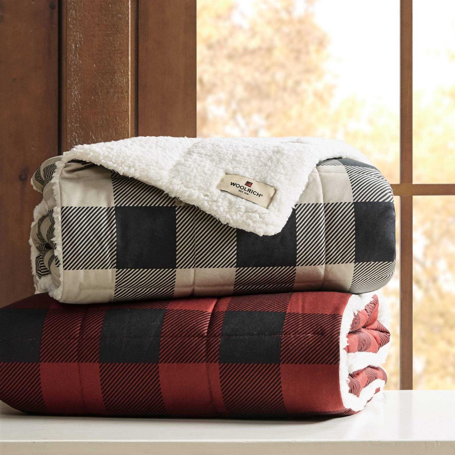 Down Alternative Oversized Throw Woolrich - Image 4