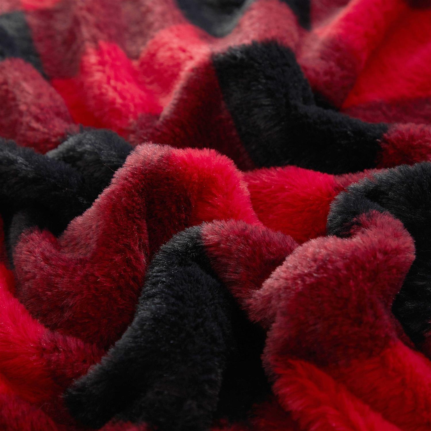 Dearfoams Reverse Sherpa Throw Blanket - Image 4