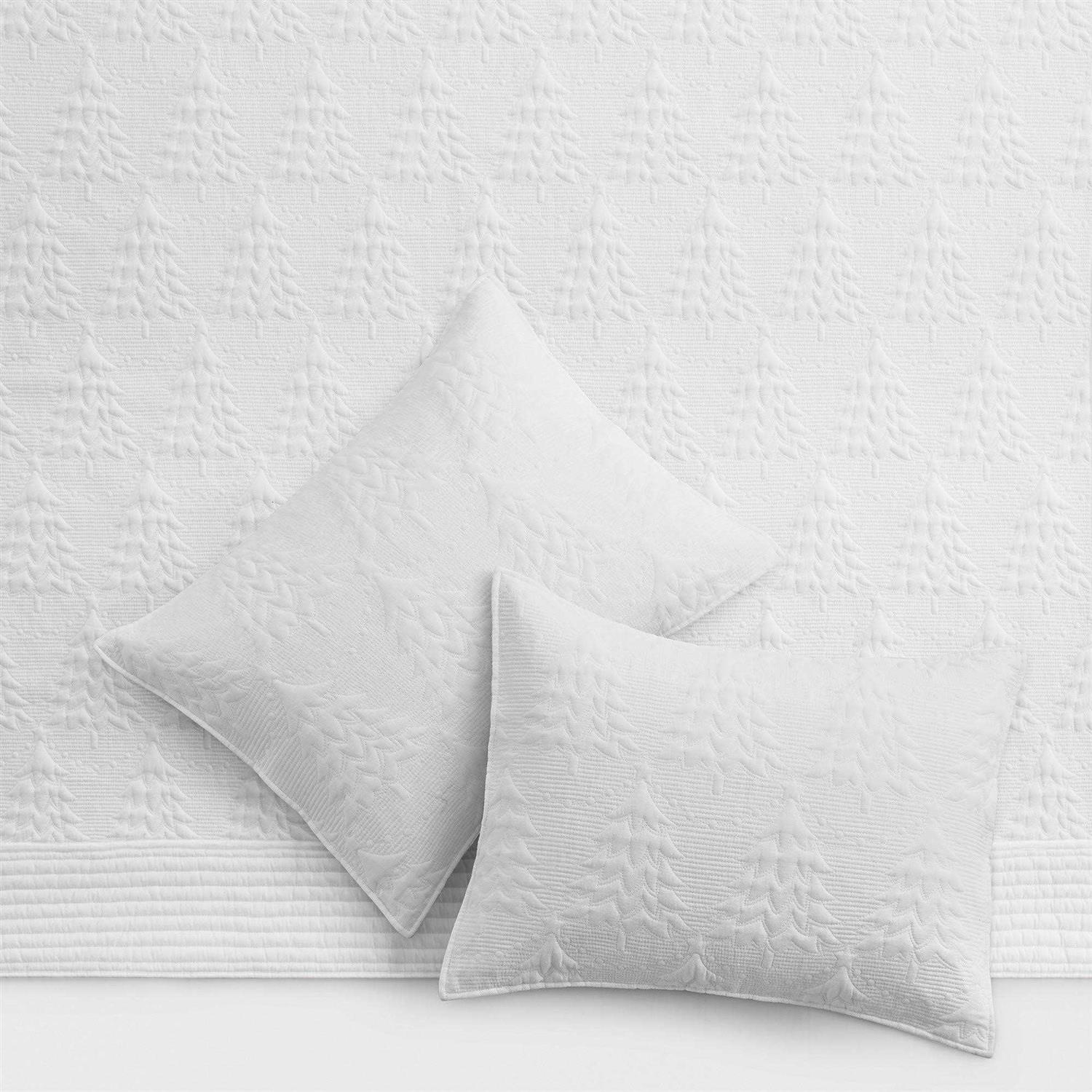 Levtex Home O Christmas Tree Quilt Set - Image 3