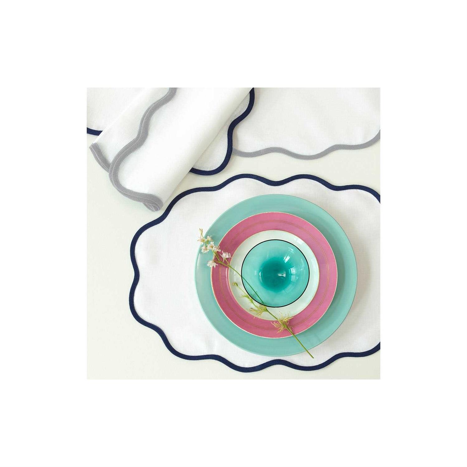 Matouk Scallop Edge Placemat - Image 3