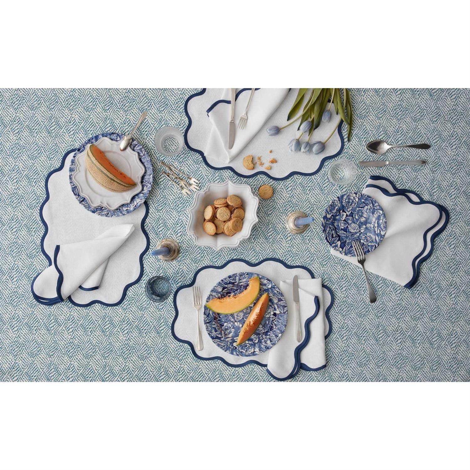 Matouk Scallop Edge Placemat - Image 5