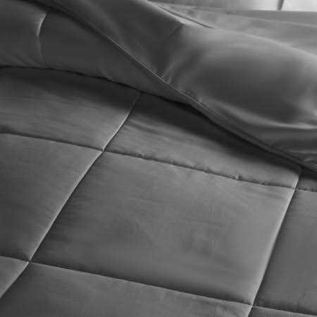 Home Collection All Season Premium Down-Alternative Comforter - Image 3