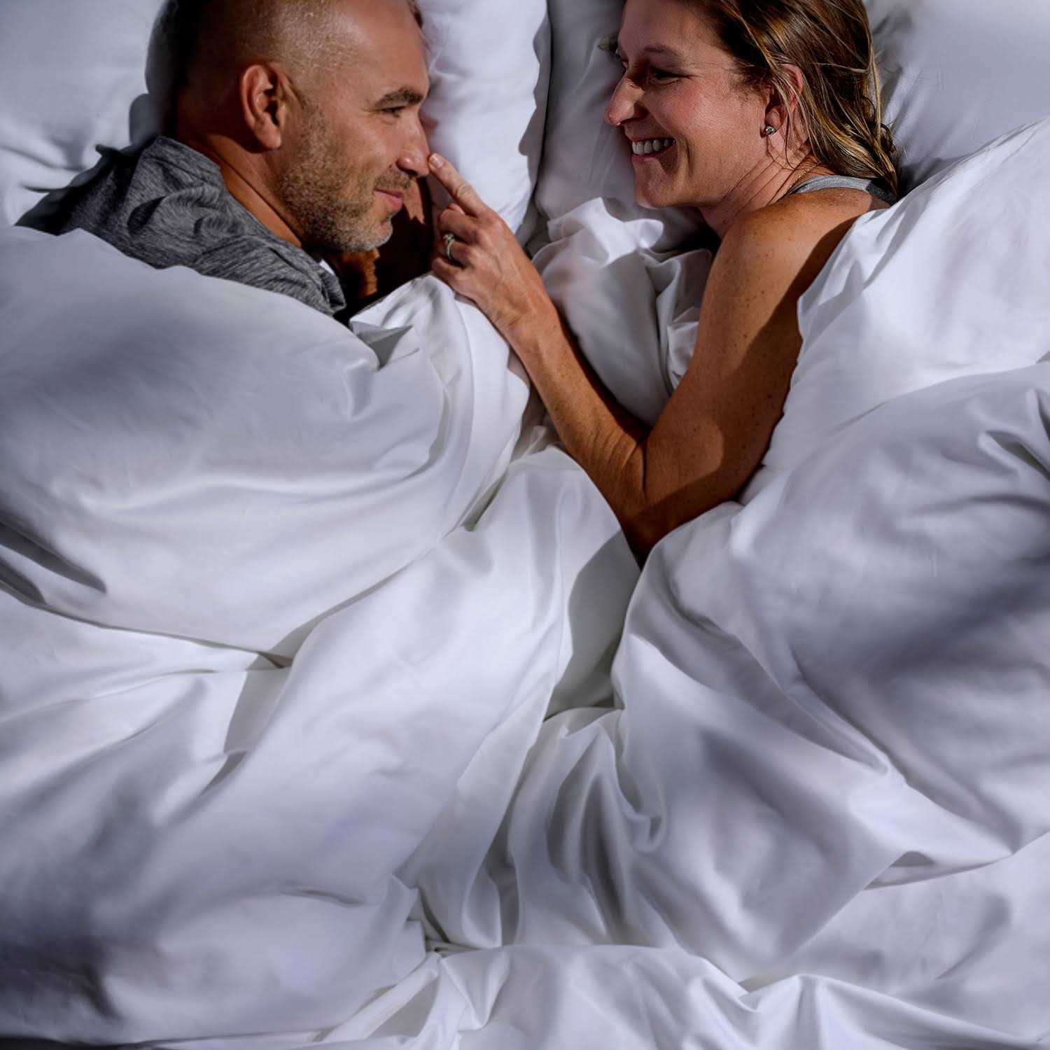 LUXOME ClimaSense Comforter w/ 37.5 Technology Fluffy & Breathable - Image 4